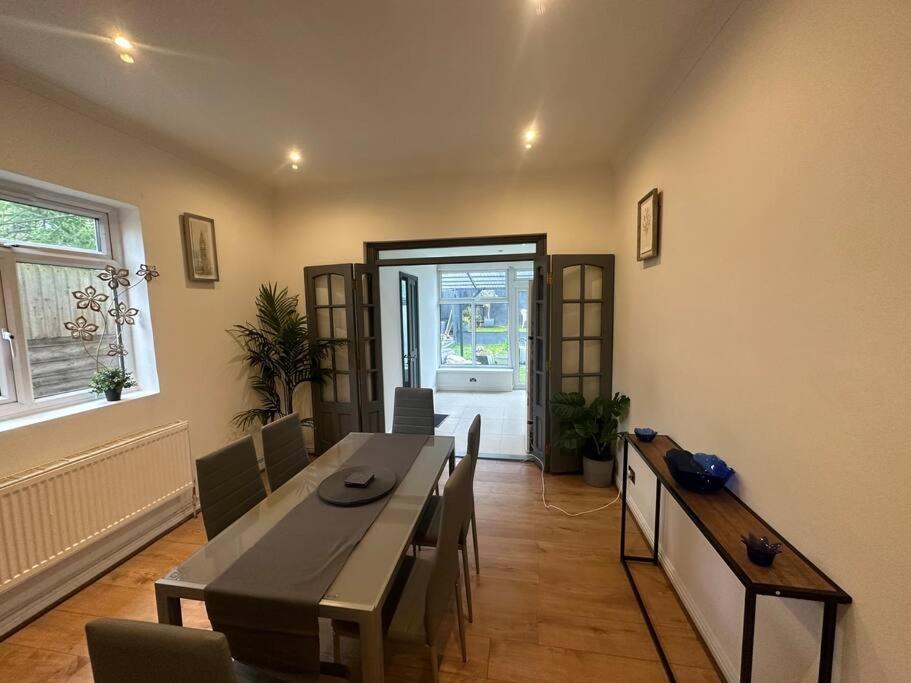5 Bedroom House Se6 Londres Exterior foto